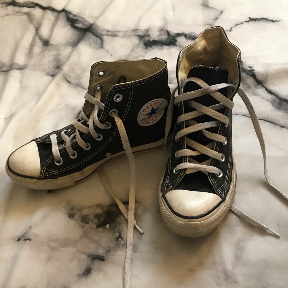 Black high top coverse